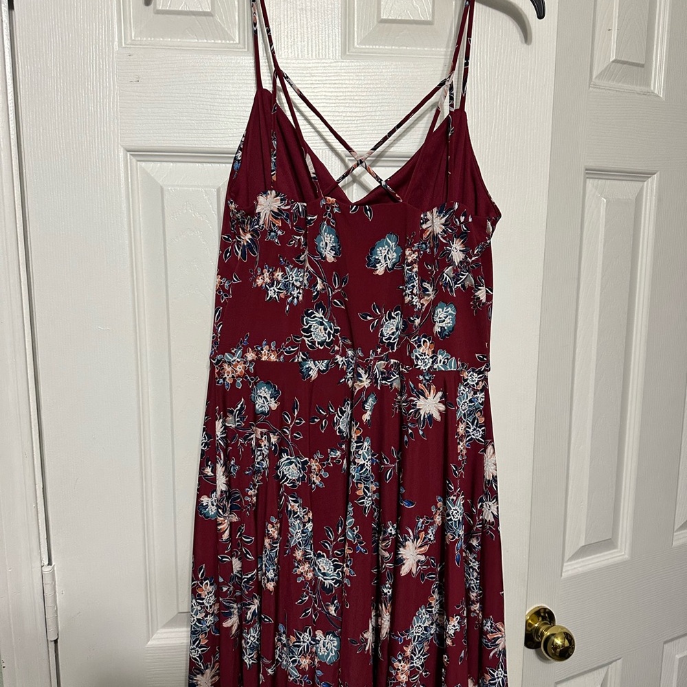 Chic Burgundy Floral Mini Dress XL - Picture 2 of 3